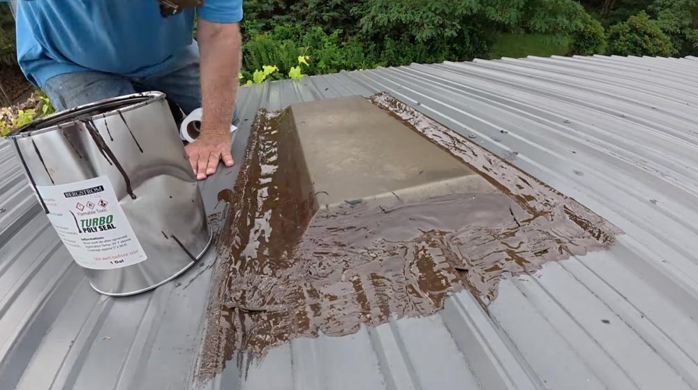 Plexiglass to metal transition with Turbo Poly Seal
